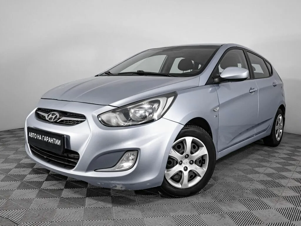 Hyundai Solaris I · Active