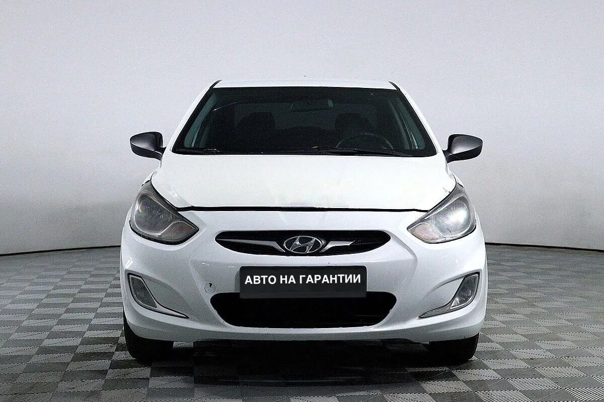Hyundai Solaris I — фото 2