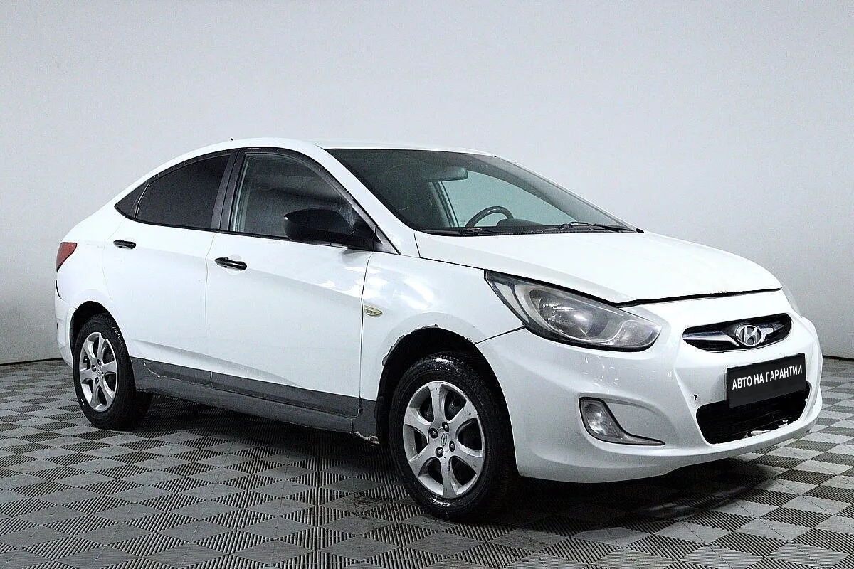 Hyundai Solaris I — фото 3