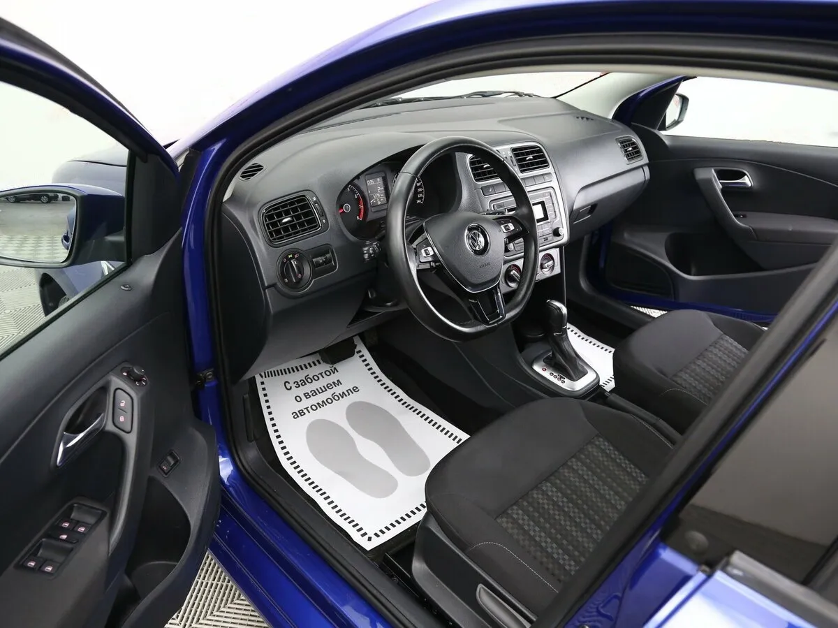 Volkswagen Polo V Рестайлинг — фото 5