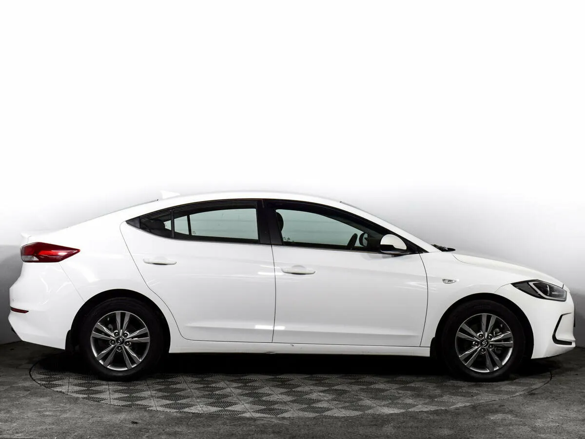 Hyundai Elantra VI (AD) · Active — фото 3