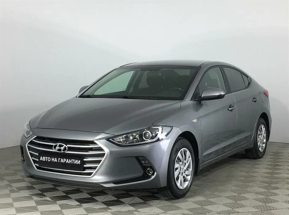 Hyundai Elantra VI (AD) · Active