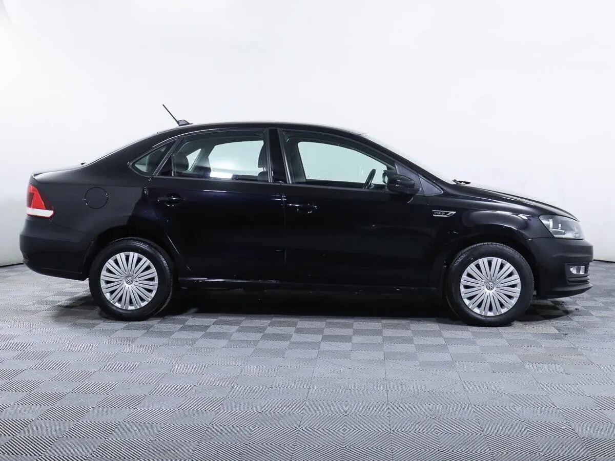 Volkswagen Polo V Рестайлинг · Drive — фото 3
