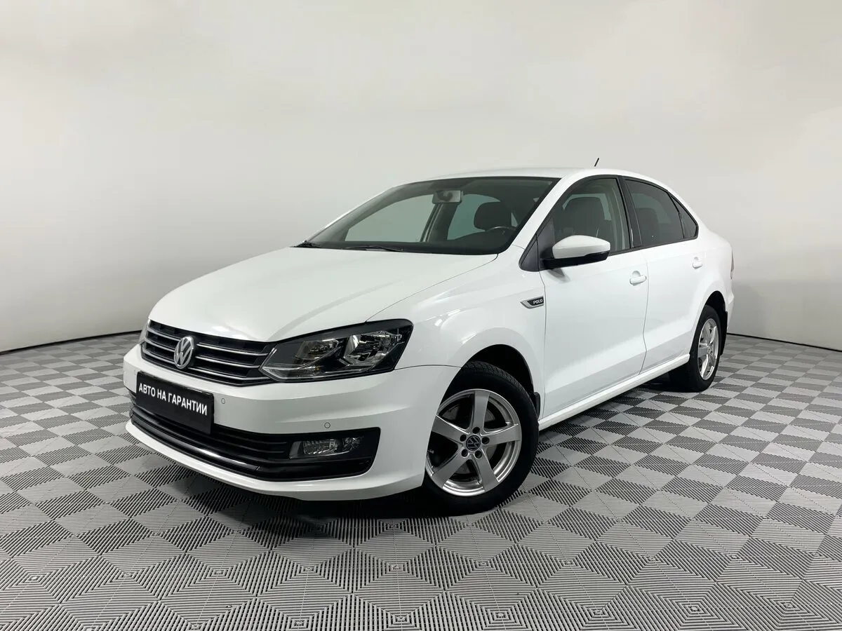 Volkswagen Polo V Рестайлинг · Comfortline