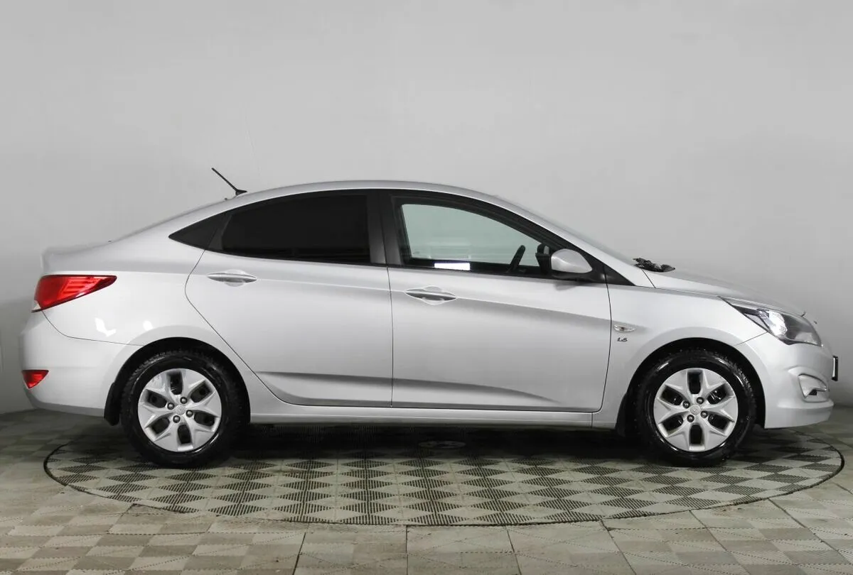 Hyundai Solaris I Рестайлинг · Active — фото 3