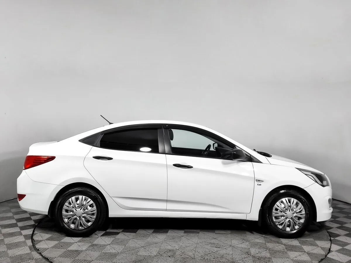 Hyundai Solaris I Рестайлинг · Active — фото 3