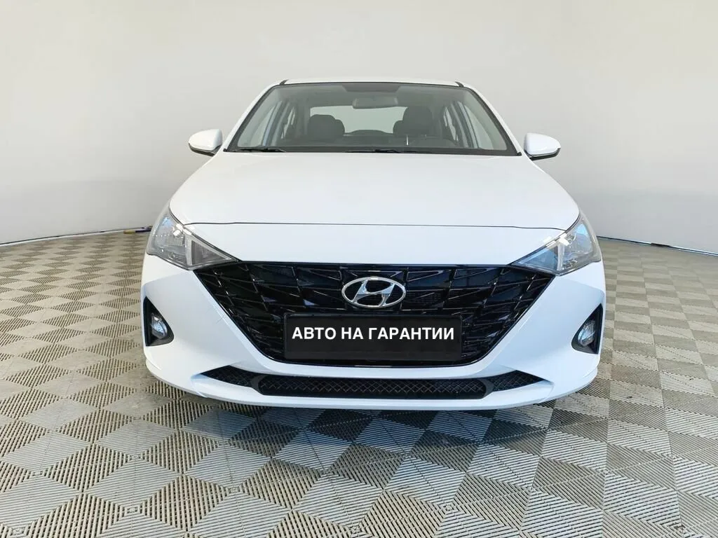 Hyundai Solaris II Рестайлинг · Comfort — фото 2