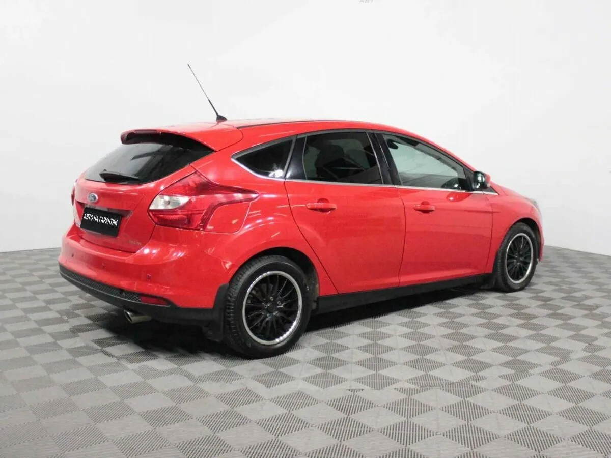 Ford Focus III — фото 4