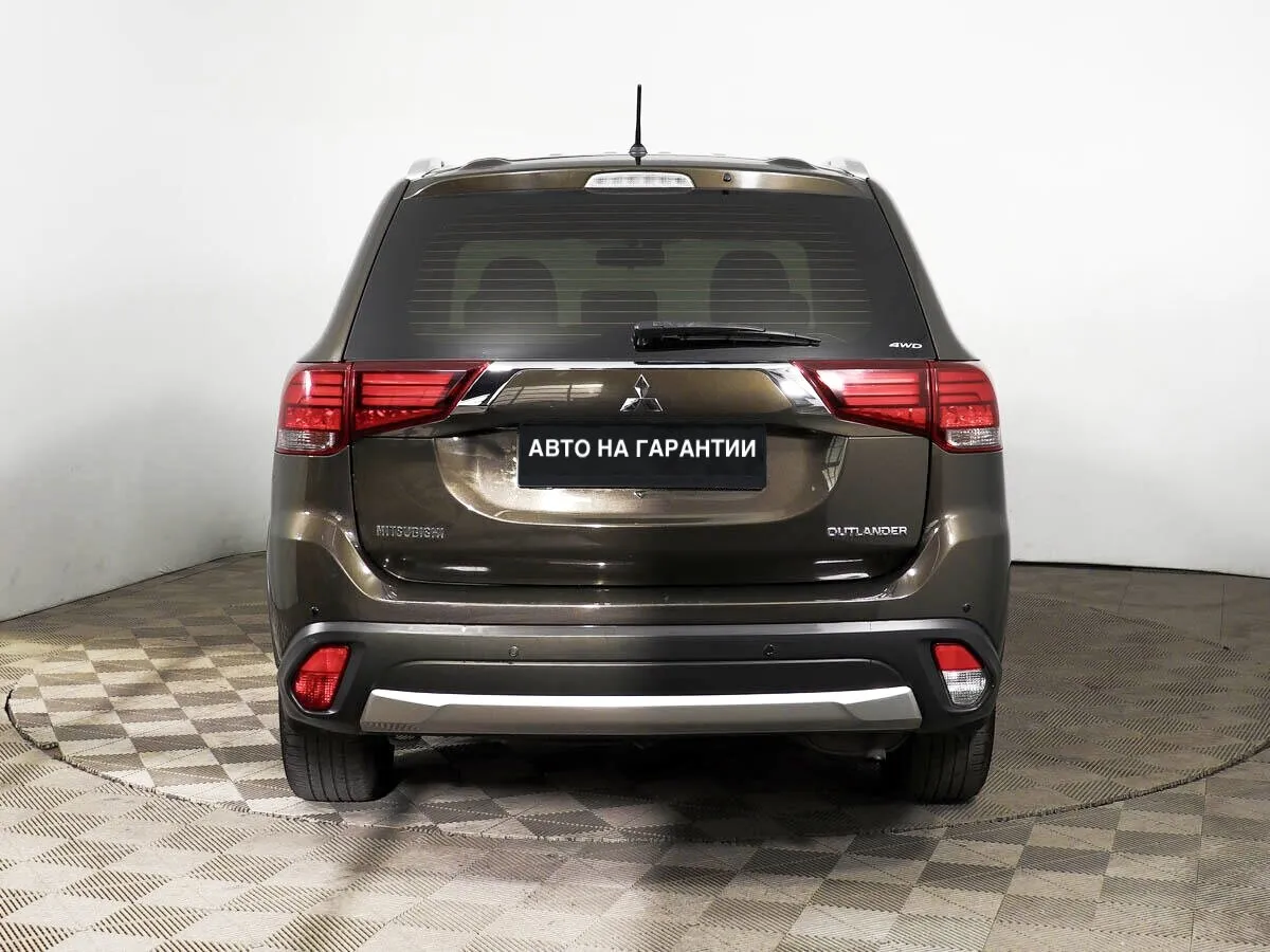 Mitsubishi Outlander III Рестайлинг 2 · Instyle 2017 — фото 4