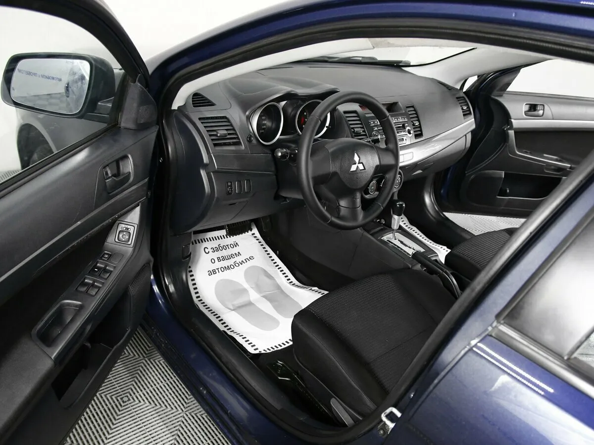 Mitsubishi Lancer X — фото 4
