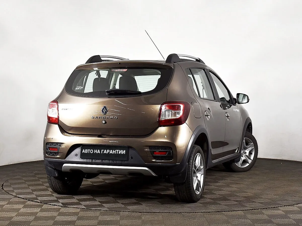 Renault Sandero II Рестайлинг · Stepway Drive — фото 3