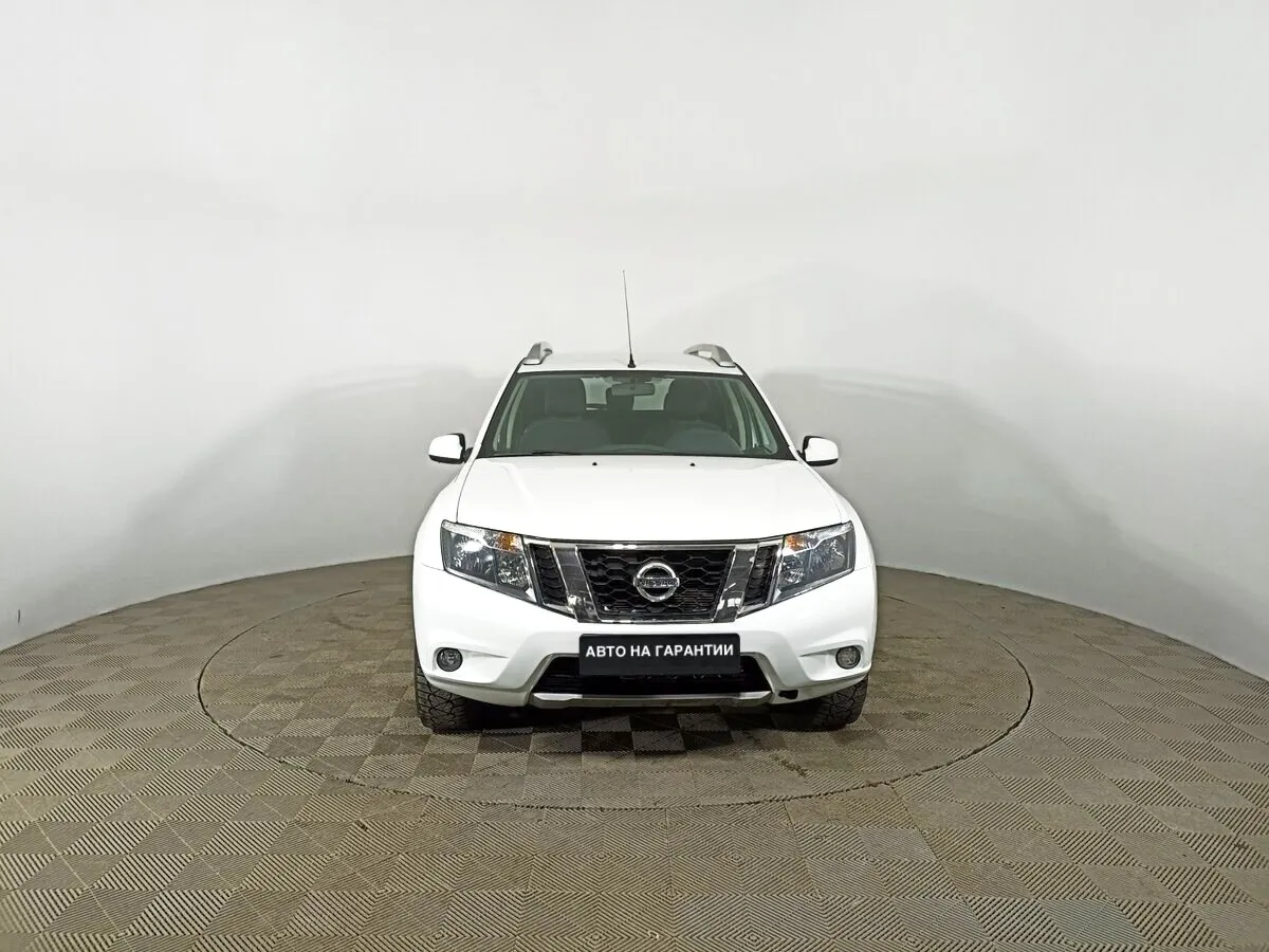 Nissan Terrano III (D10) — фото 2