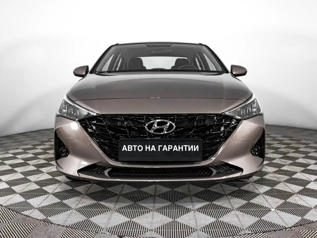 Hyundai Solaris II Рестайлинг · Comfort — фото 2
