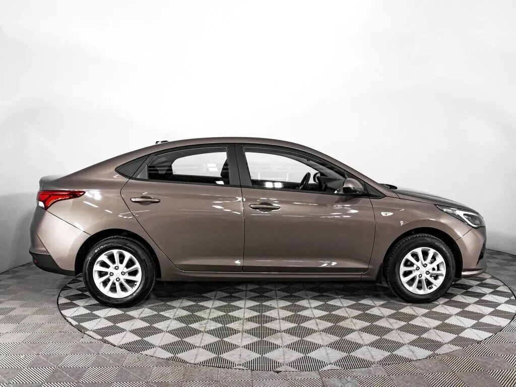 Hyundai Solaris II Рестайлинг · Comfort — фото 4