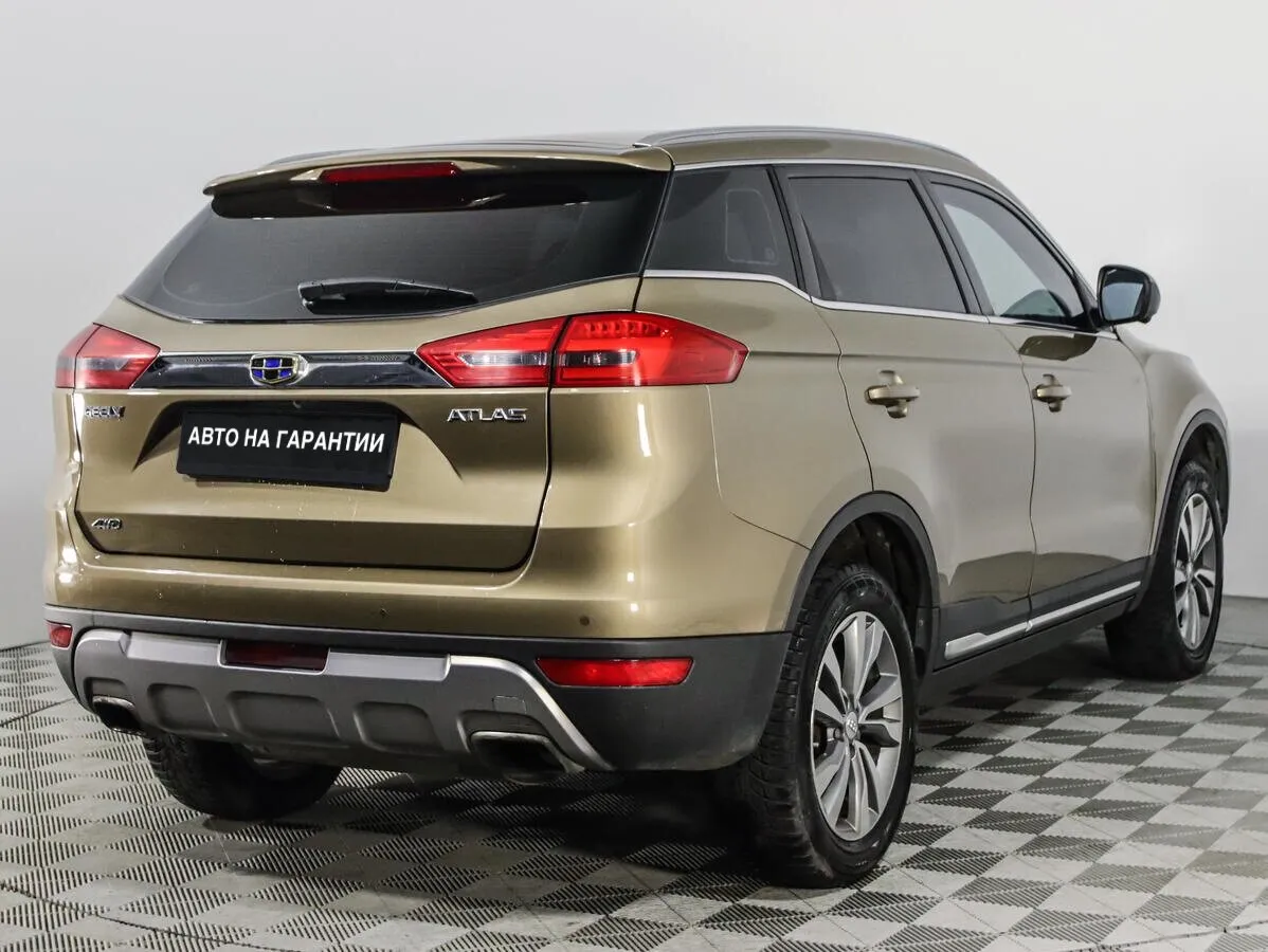 Geely Atlas I · Luxury LED (02.2018 — 03.2019) — фото 4