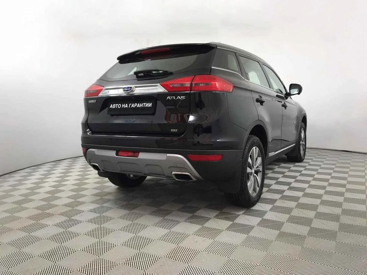 Geely Atlas I · Luxury LED (02.2018 — 03.2019) — фото 3