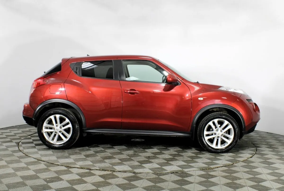 Nissan Juke I · LE — фото 3