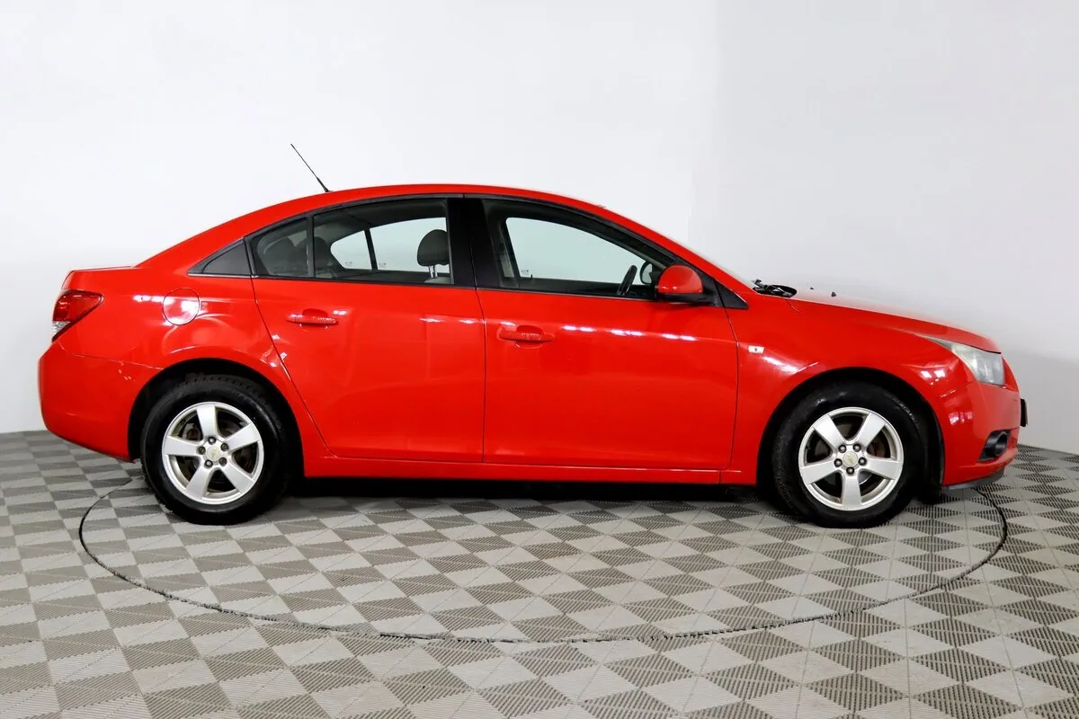 Chevrolet Cruze I Рестайлинг · LS — фото 3