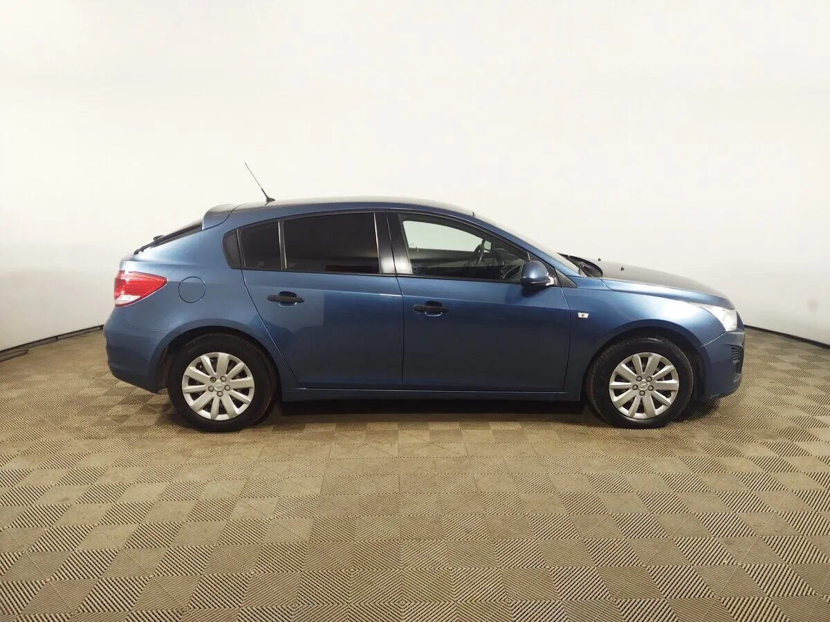 Chevrolet Cruze I Рестайлинг · LS — фото 3