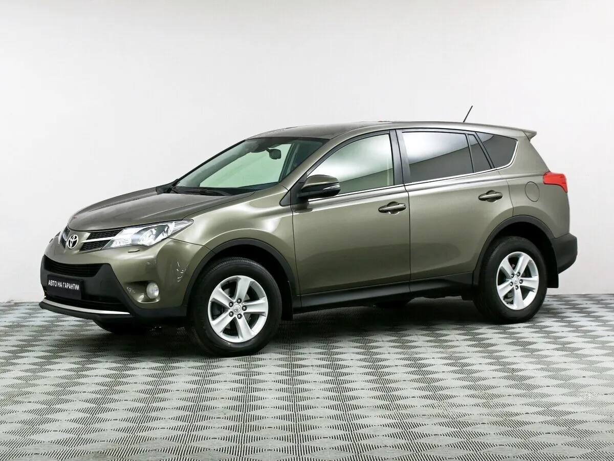 Toyota RAV4 IV (XA40)
