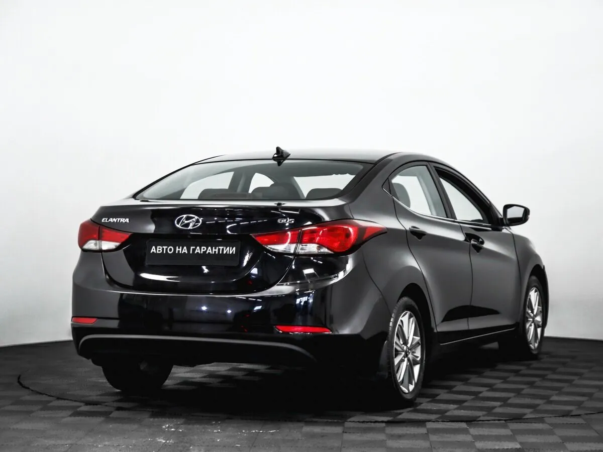 Hyundai Elantra V (MD) Рестайлинг · Comfort — фото 3