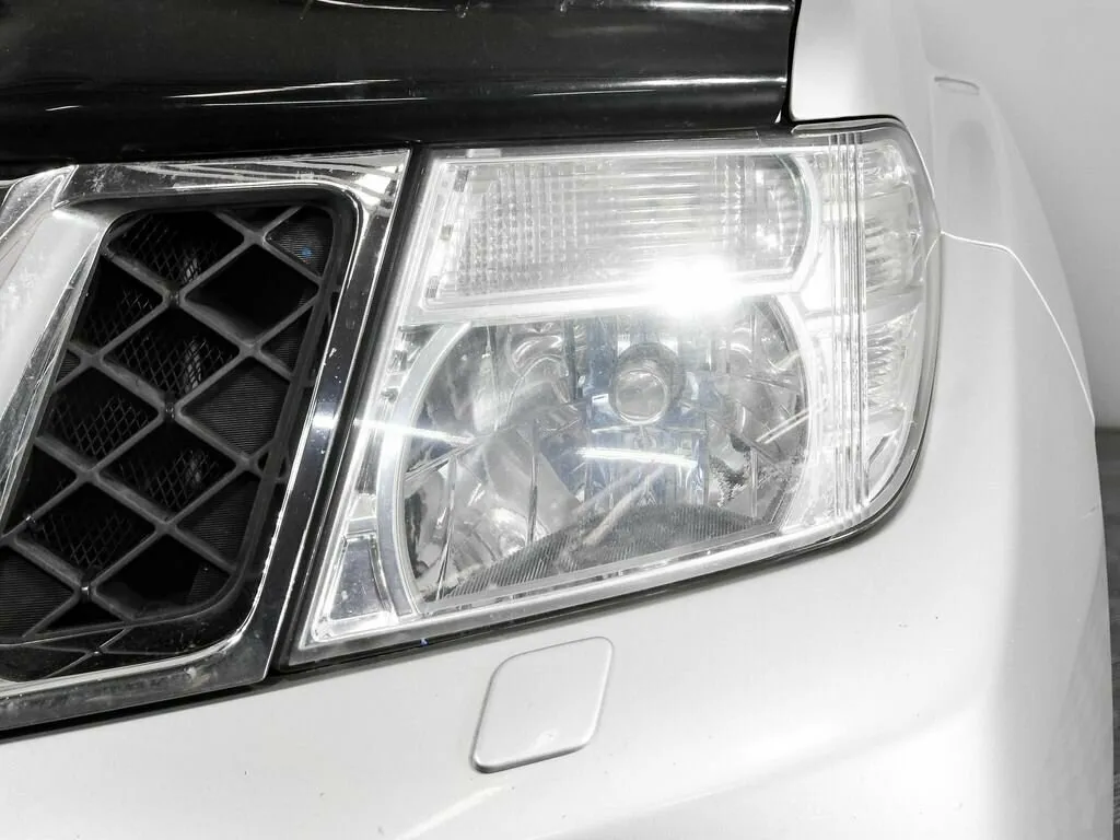 Nissan Pathfinder III Рестайлинг · SE (C-CGE) — фото 3