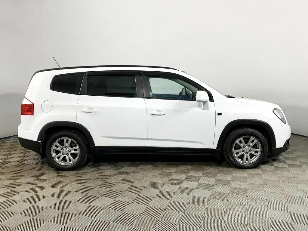 Chevrolet Orlando I · LT — фото 3