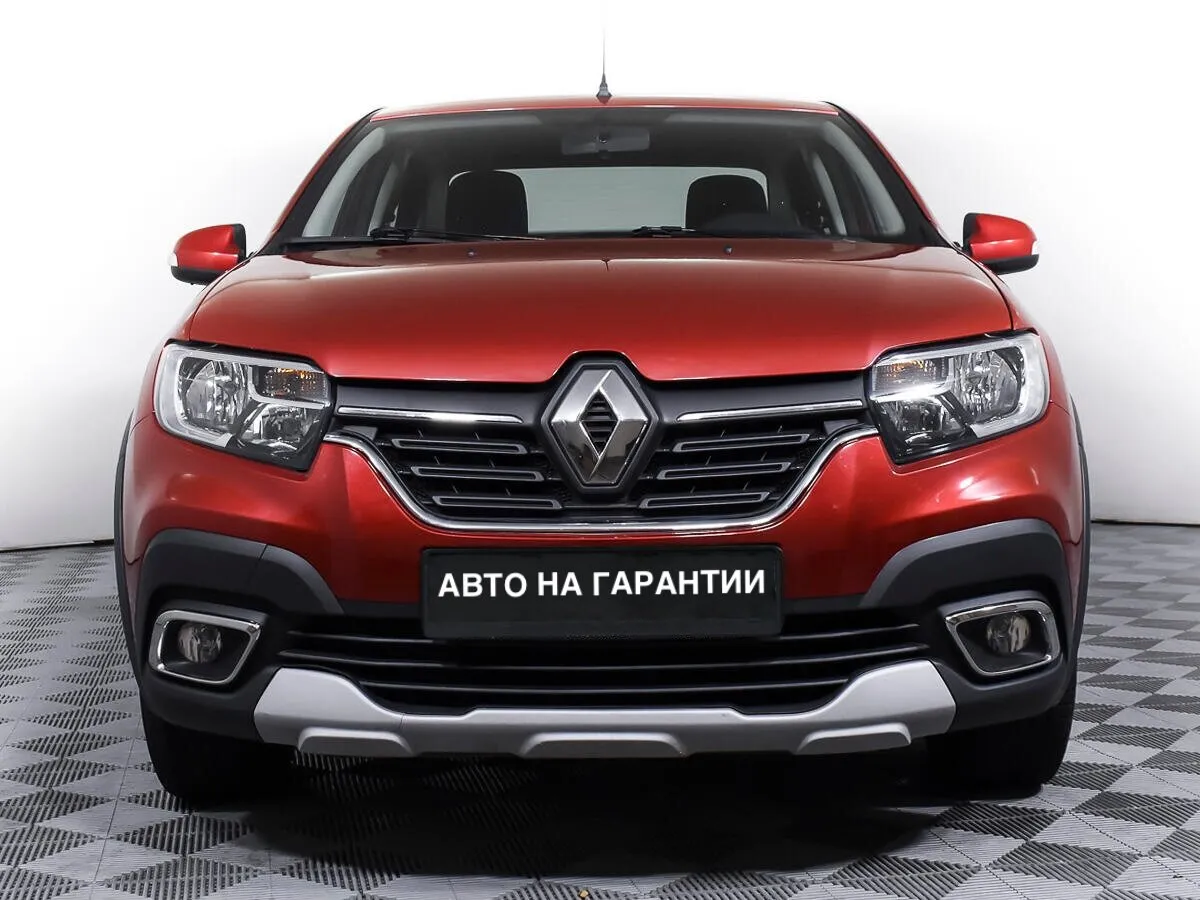 Renault Logan II Рестайлинг · Stepway Drive — фото 2