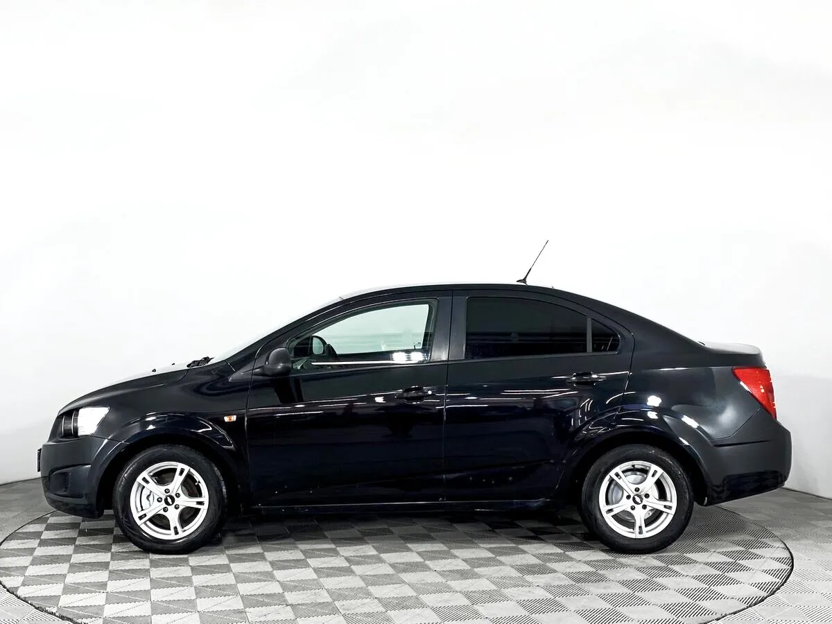 Chevrolet Aveo II · LT — фото 3