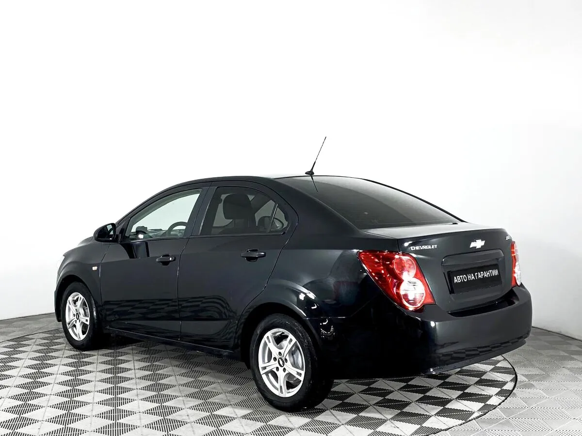 Chevrolet Aveo II · LT — фото 4