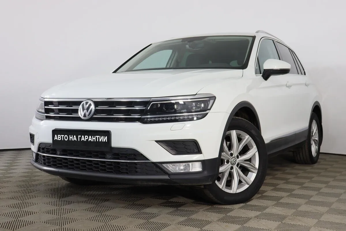 Volkswagen Tiguan II · CONNECT