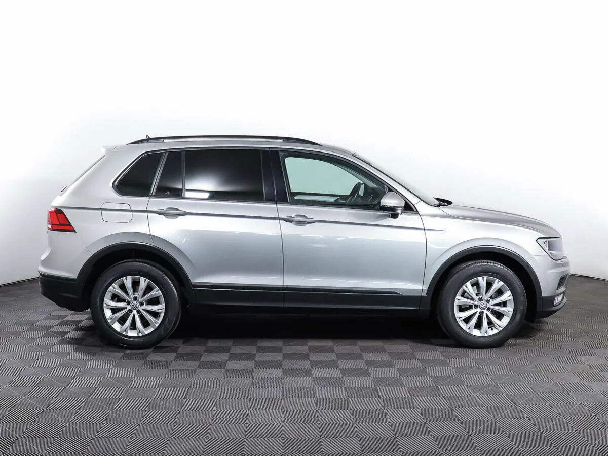 Volkswagen Tiguan II · Comfortline — фото 3