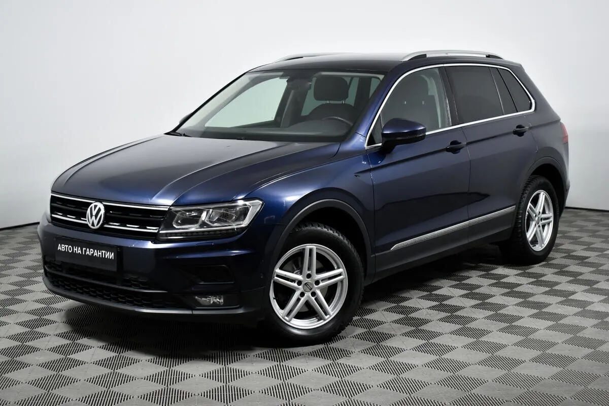 Volkswagen Tiguan II · CONNECT