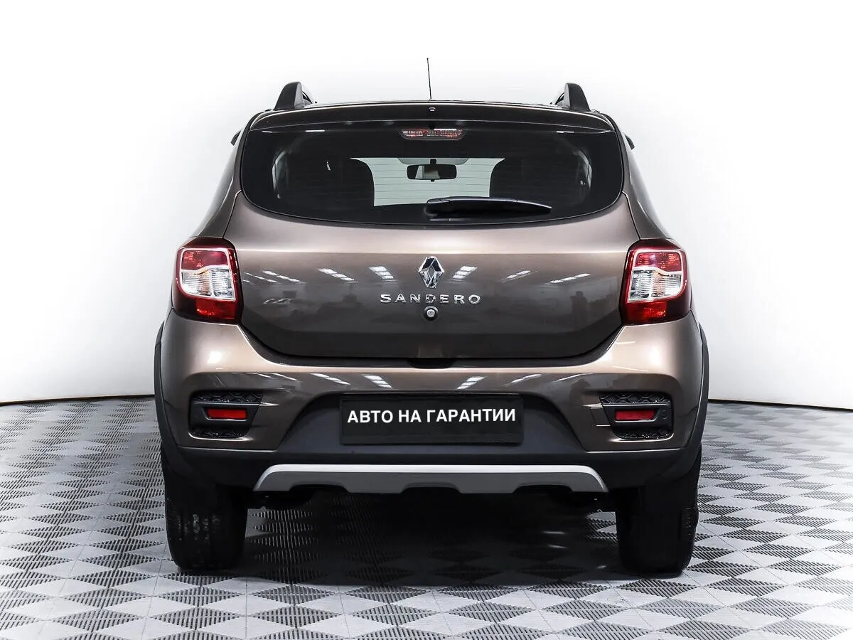 Renault Sandero II Рестайлинг · Stepway Drive — фото 5