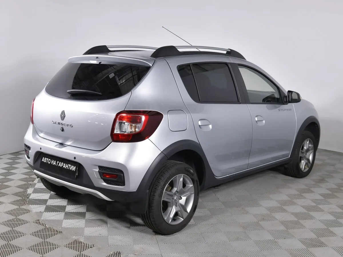 Renault Sandero II Рестайлинг · Stepway Drive — фото 3