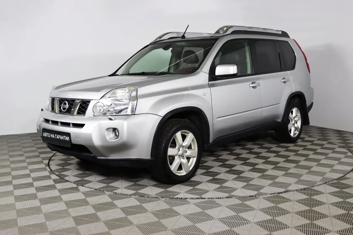 Nissan X-Trail II · SE +hatch (2-KDB)