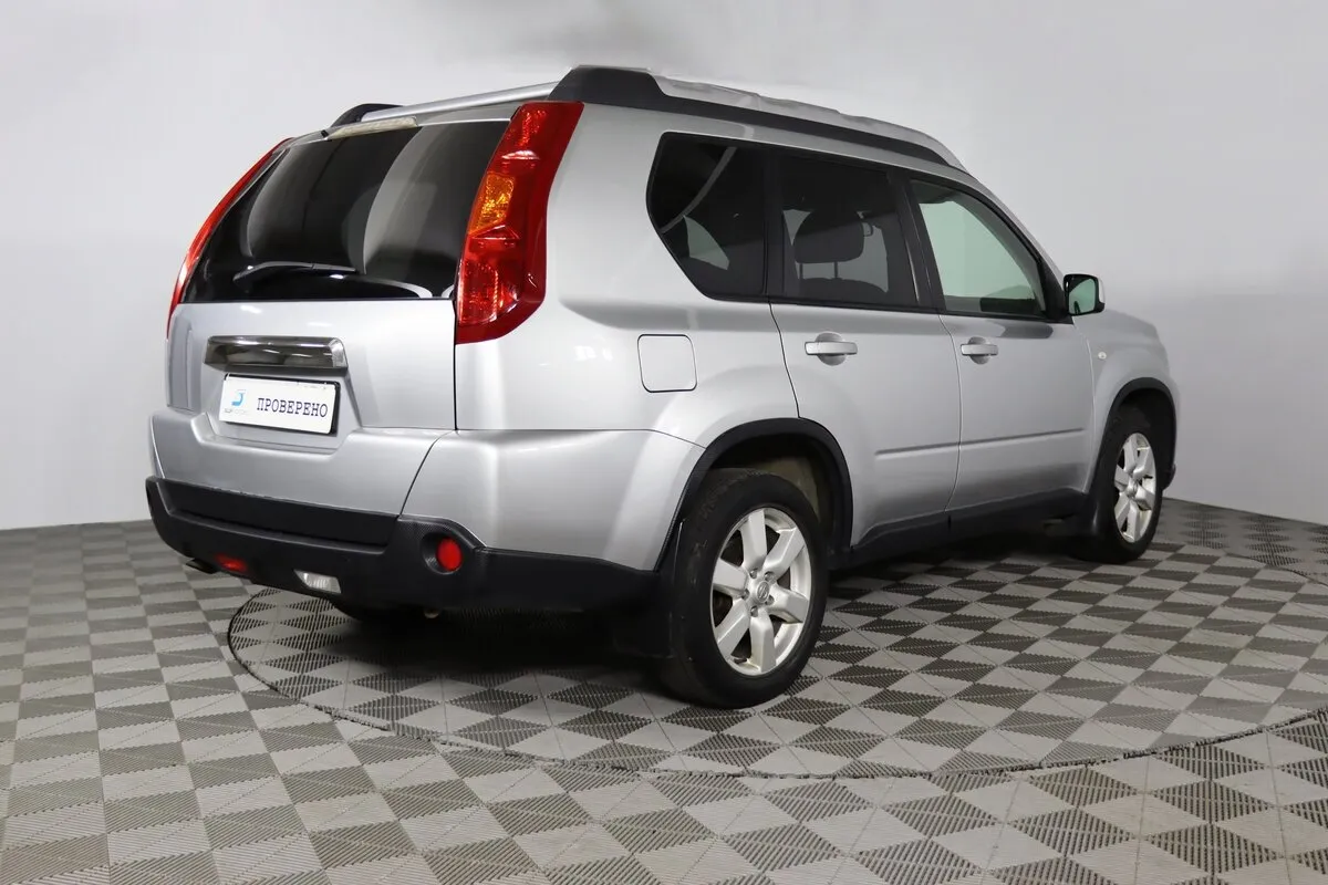 Nissan X-Trail II · SE +hatch (2-KDB) — фото 4