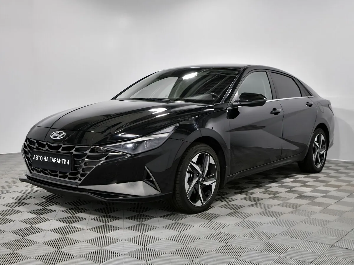 Hyundai Elantra VII (CN7) · Elegance