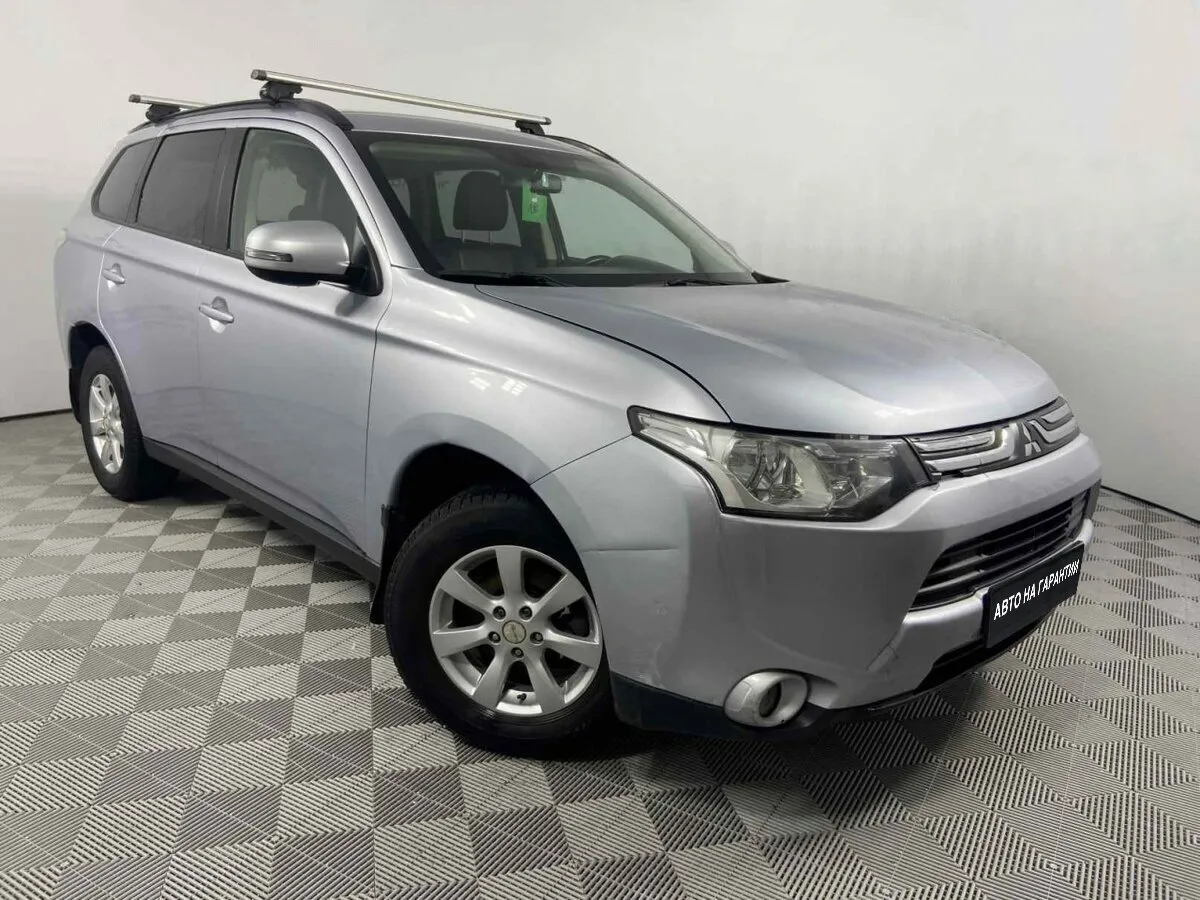 Mitsubishi Outlander III · Instyle