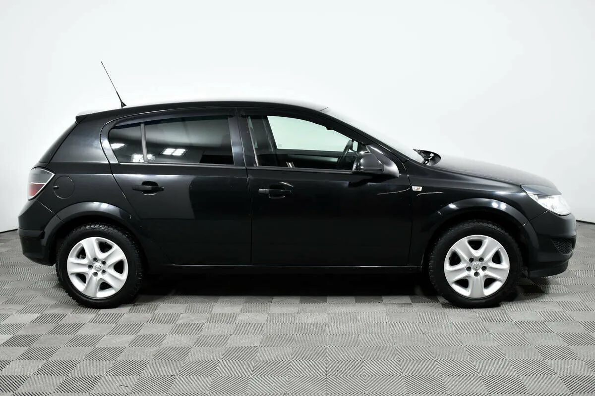 Opel Astra H Рестайлинг · Enjoy — фото 4