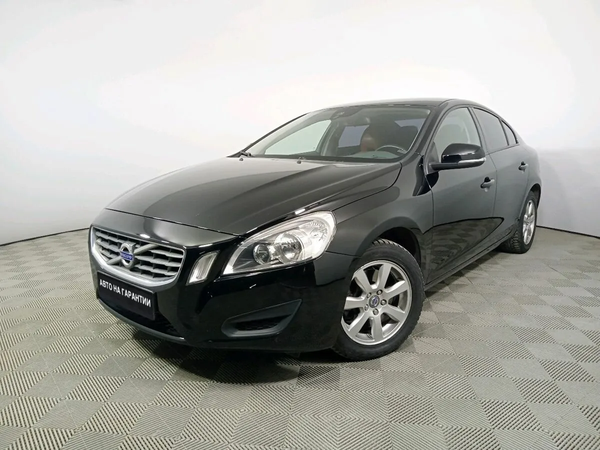 Volvo S60 II · Kinetic