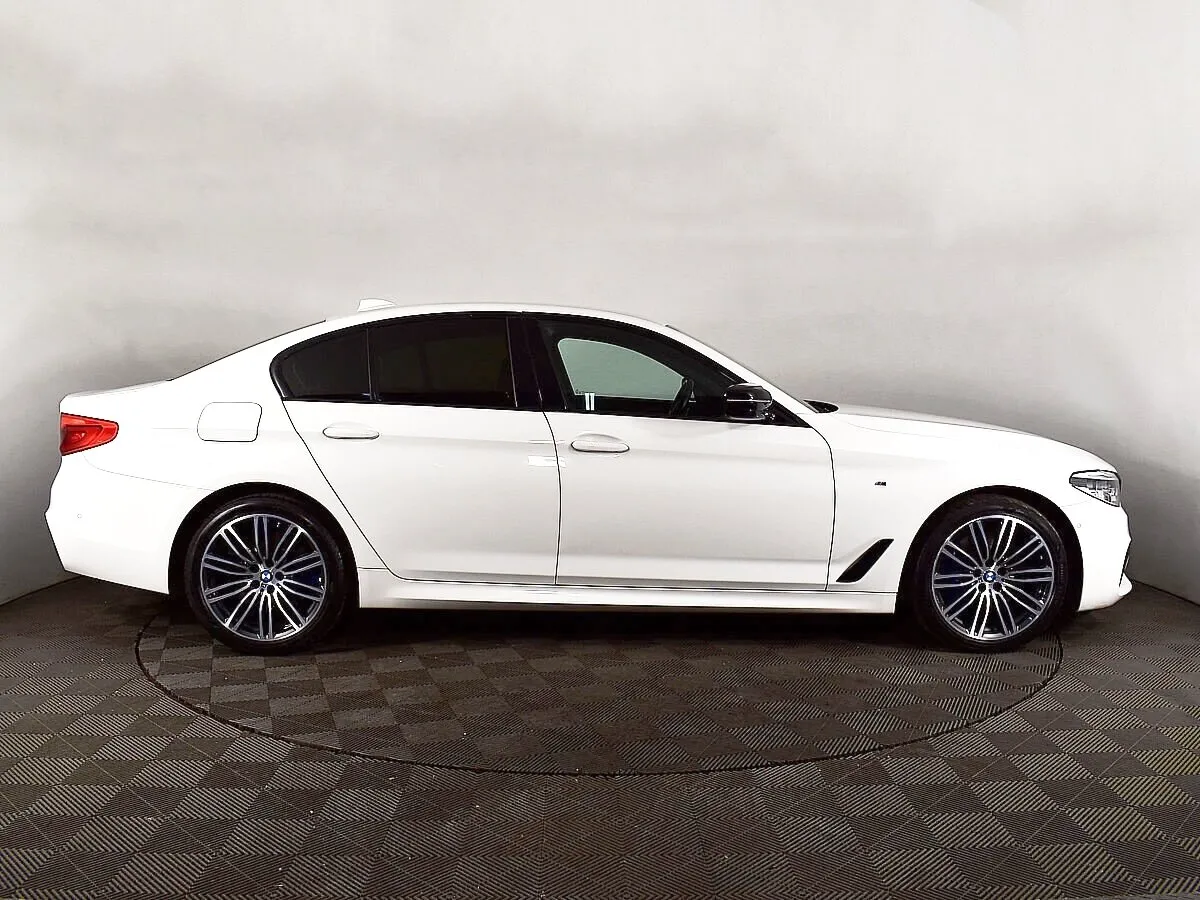 BMW 5 серии VII (G30/G31/G38) · 530d xDrive M Sport — фото 4