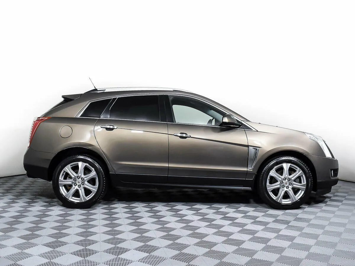 Cadillac SRX II Рестайлинг — фото 3