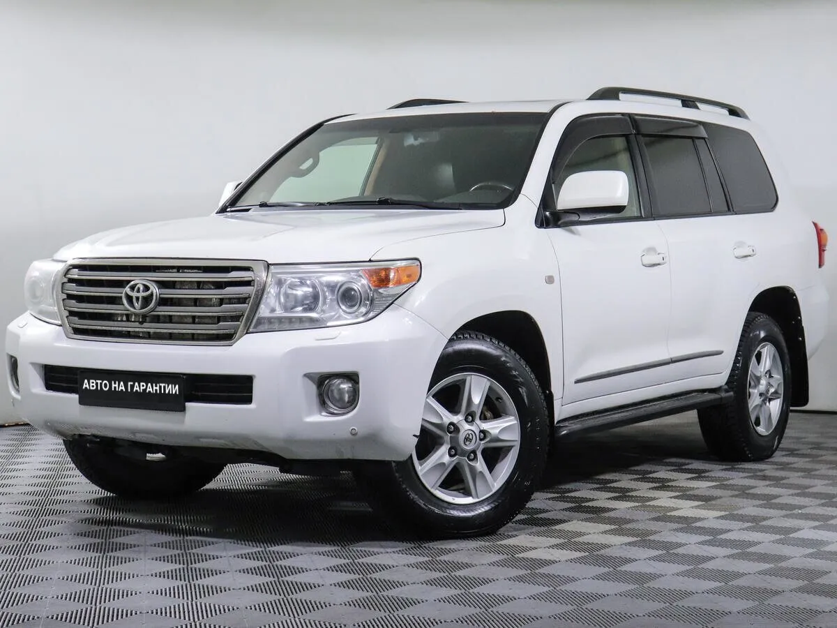 Toyota Land Cruiser 200 Series · Люкс