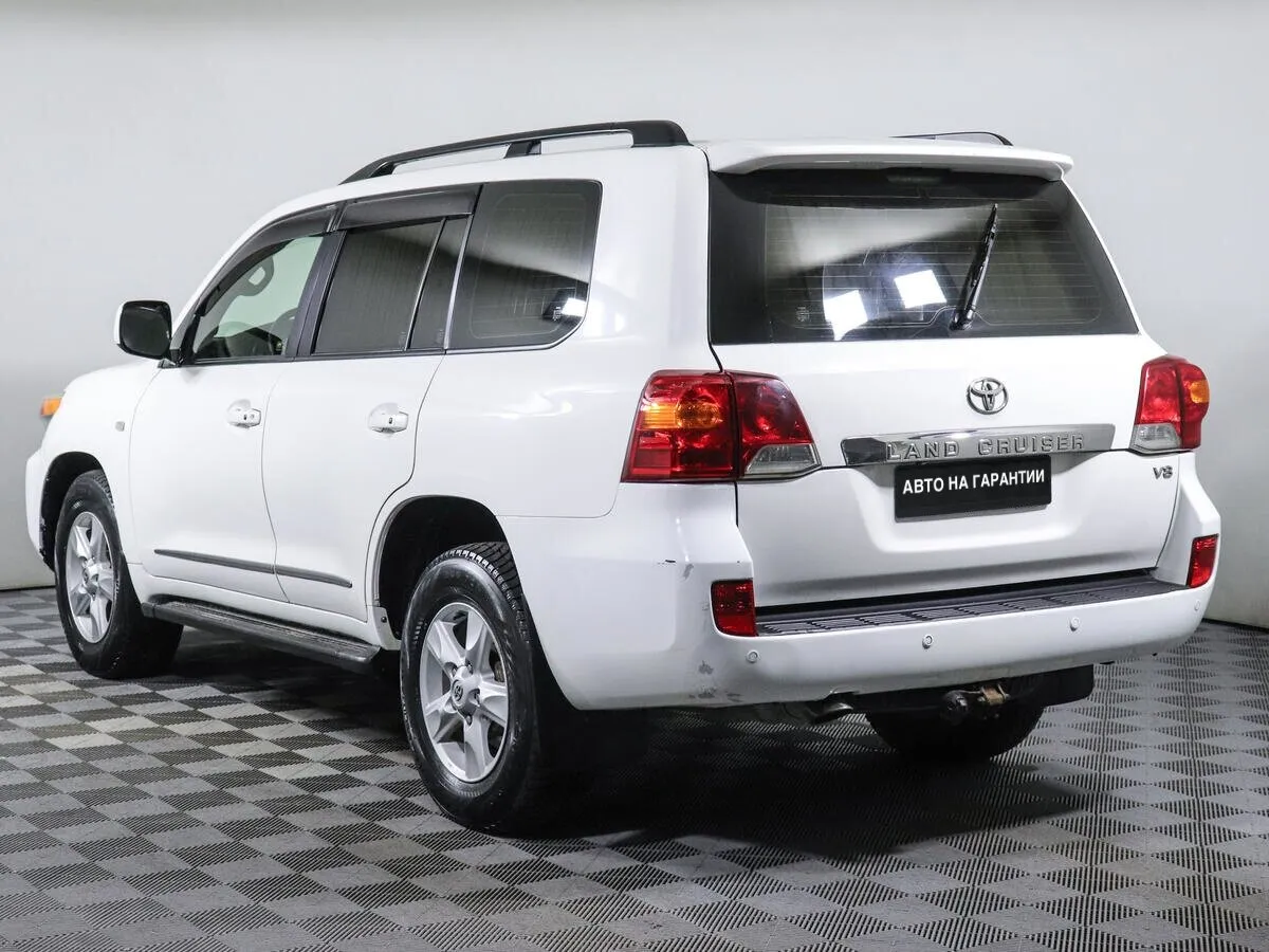 Toyota Land Cruiser 200 Series · Люкс — фото 5