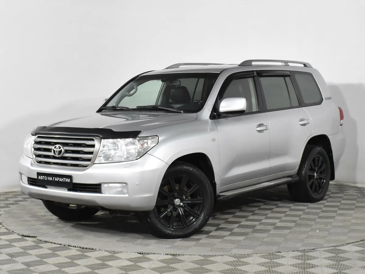 Toyota Land Cruiser 200 Series · Люкс