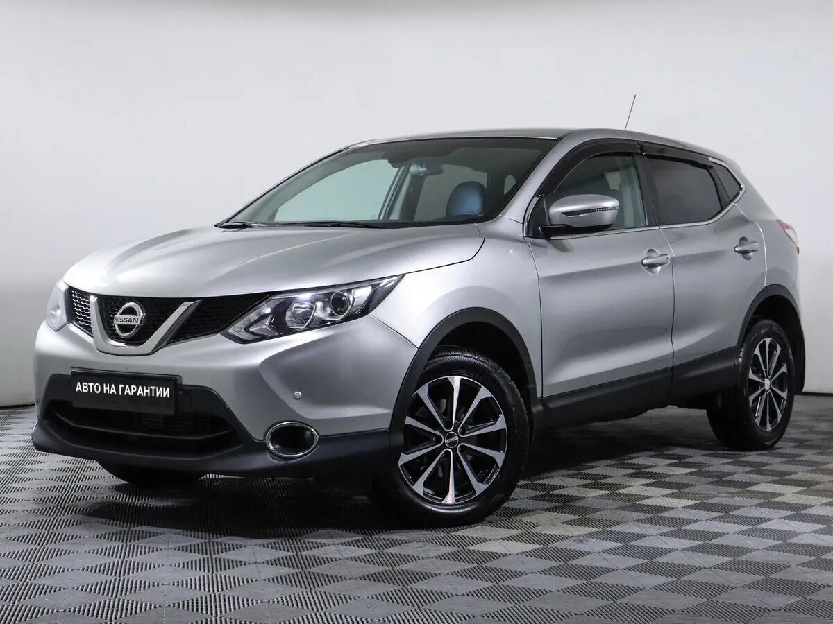 Nissan Qashqai II · SE