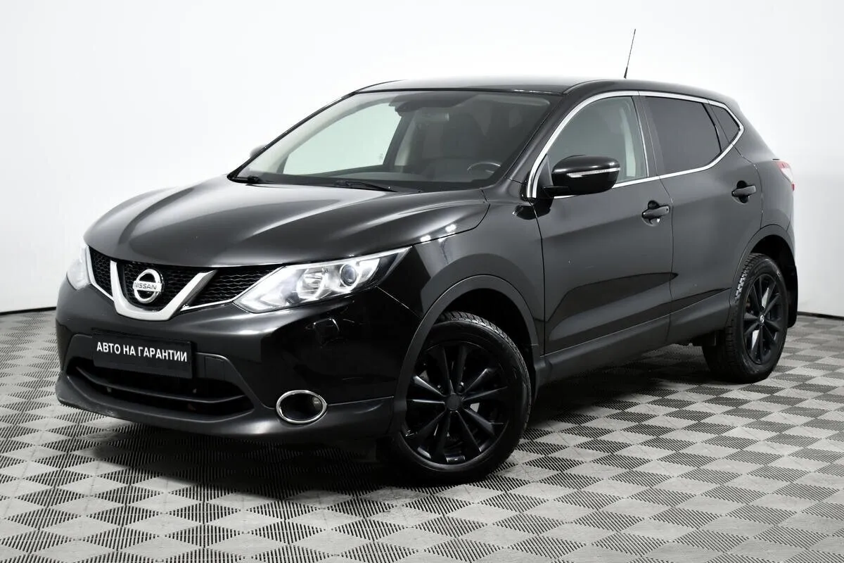 Nissan Qashqai II · SE