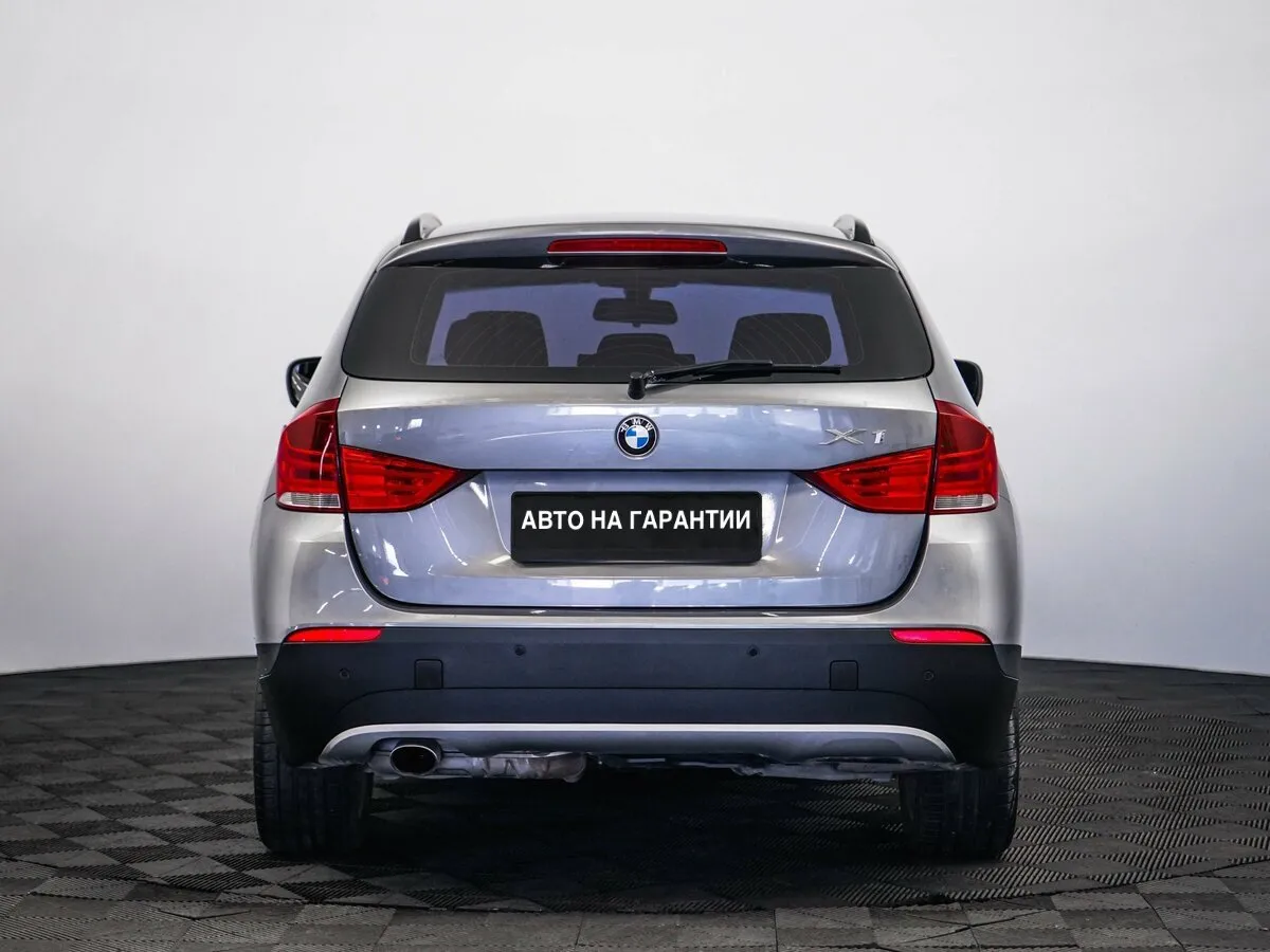 BMW X1 I (E84) — фото 4