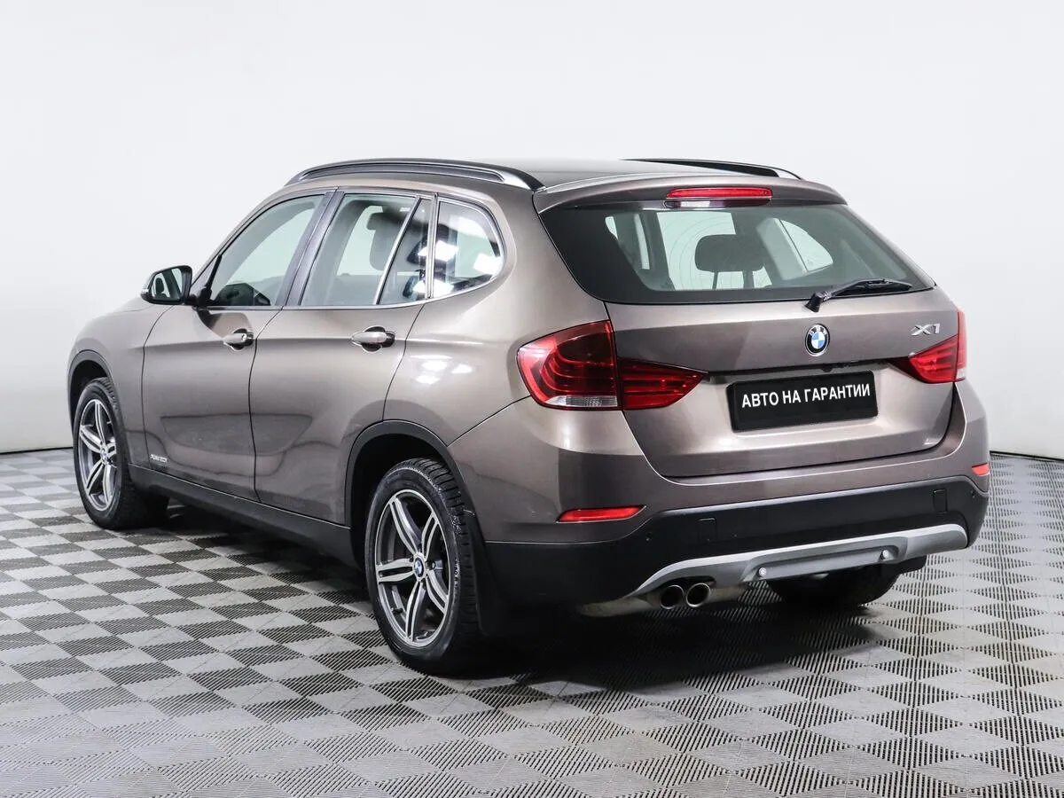 BMW X1 I (E84) · xDrive20i LifeStyle — фото 4